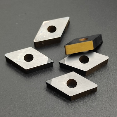 炭化タングステンCBN CNCの切断の挿入物4.3mmの単一の切口